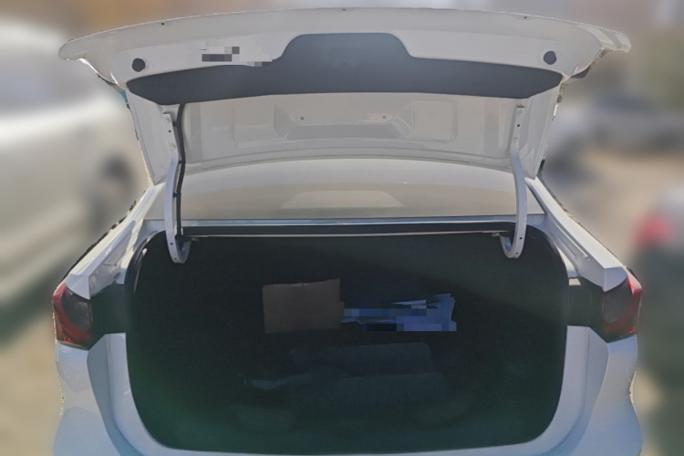 荣威i5 2023款 1.5L 手动舒享版局部细节23