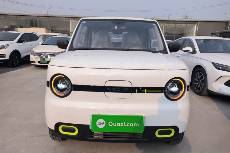 吉利银河 熊猫 2025款 210km 元气熊车身外观2