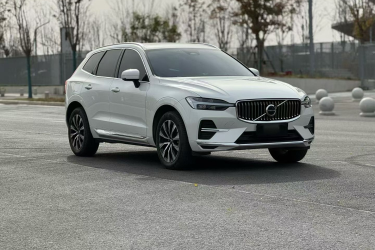 沃尔沃XC60 2024款 B5 四驱智远豪华版车身外观6001