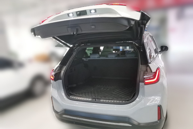 蔚来ES6 2019款 430KM 性能版中控内饰23