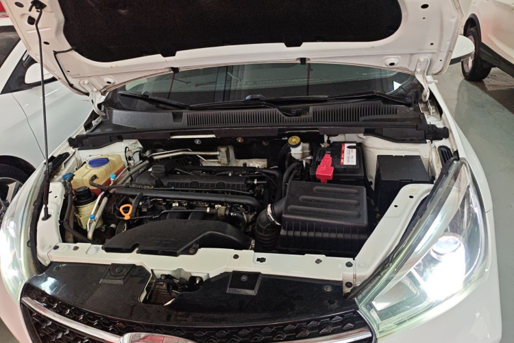 奇瑞 艾瑞泽5 2019款 1.5L 手动自在版 国V局部细节24