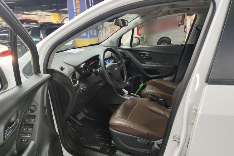 雪佛兰 创酷 2017款 1.4T 自动两驱舒适型中控内饰7003