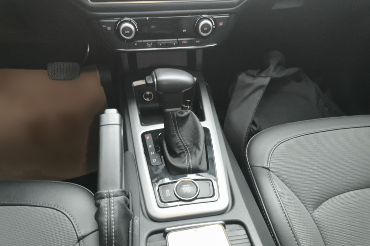 观致3 2016款 都市SUV 1.6T 自动致悦型局部细节18