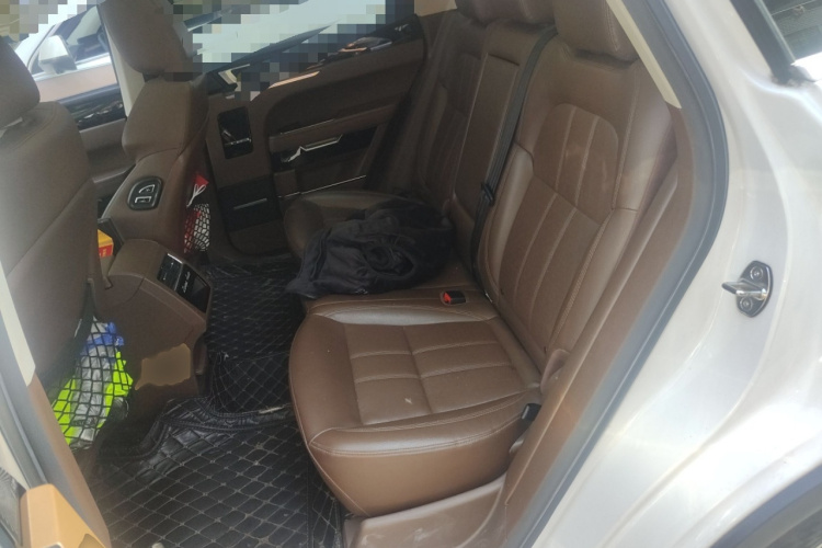 众泰T700 2017款 1.8T 双离合尊享型中控内饰7004