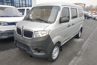 金杯 小海狮X30 2023款 1.5L 超享型客车5/6/7座无空调版SWC15M