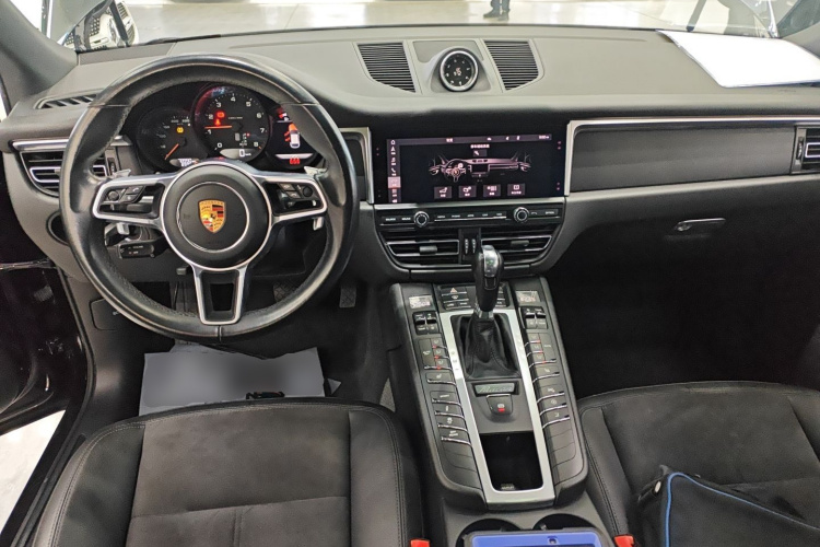 保时捷 2018款 Macan 2.0T中控内饰12