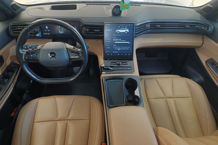 蔚来ES8 2020款 580KM 六座版中控内饰7002