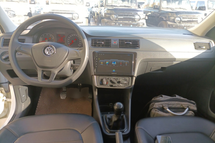 大众 桑塔纳 2019款 1.5L 手动风尚版 国VI中控内饰7001