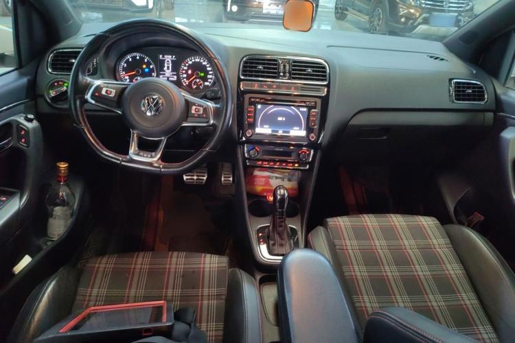 大众 Polo 2016款 1.4TSI GTI中控内饰12