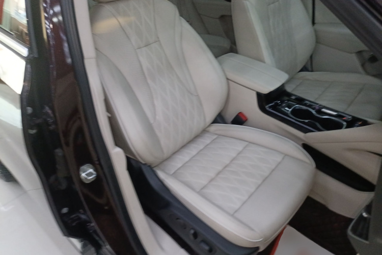 别克 2020款 昂科威S 652T 四驱Avenir艾维亚局部细节41