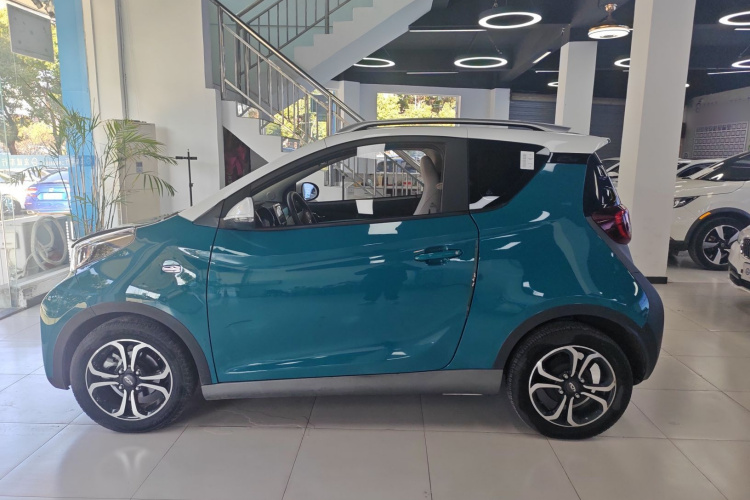 奇瑞 小蚂蚁 2019款 4座女王版 30.6kWh车身外观6003