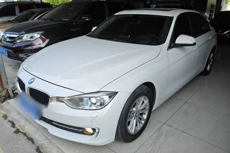 宝马3系 2015款 320Li 超悦版时尚型车身外观1