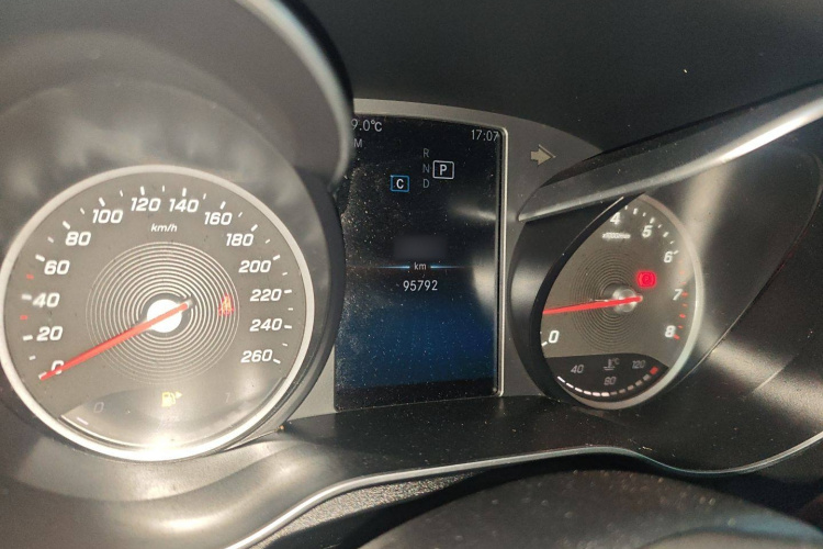 奔驰C级 2019款 C 180 L 时尚型运动版局部细节14