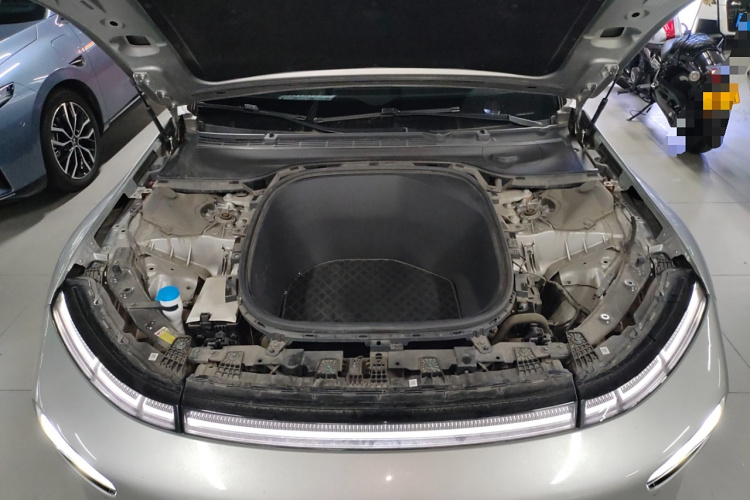 小鹏P7 2020款 670N局部细节24