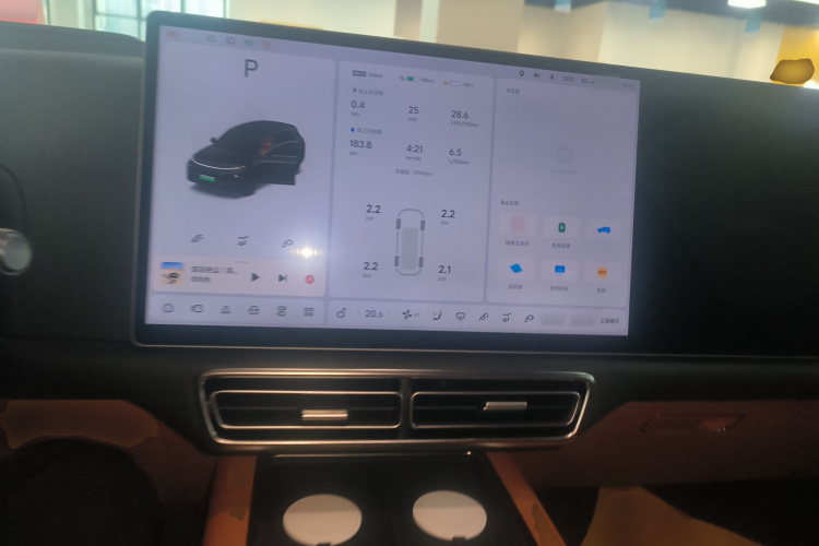 理想汽车 理想L7 2023款 Air中控内饰12