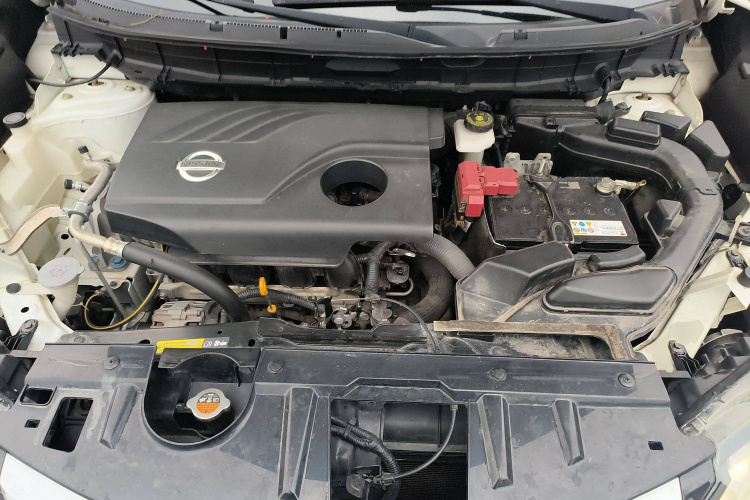 日产 奇骏 2017款 2.0L CVT舒适版 2WD机舱底盘24