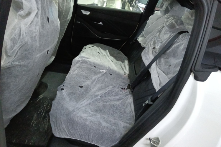 深蓝汽车 深蓝SL03 2025款 增程精英型中控内饰7004