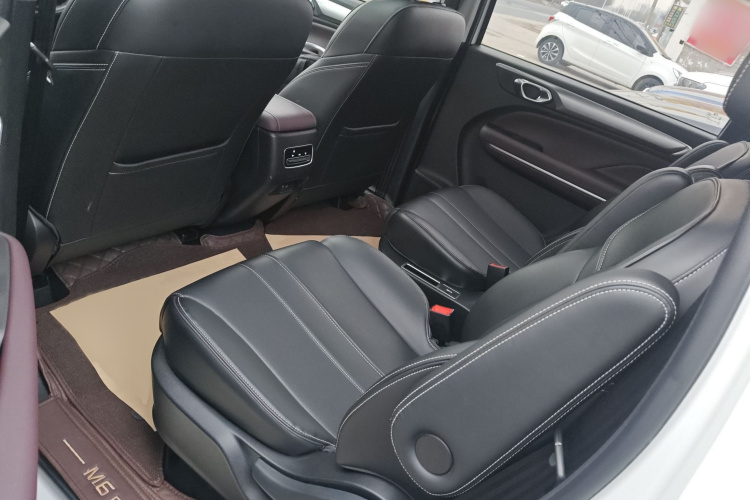 广汽传祺 传祺M6 2023款 PRO 270T DCT豪华版中控内饰7004