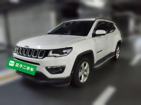 Jeep 指南者 2019款 220T 自动家享版