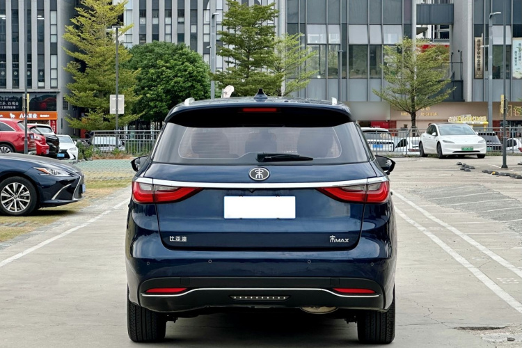 比亚迪 宋MAX 2017款 1.5T 自动智联精英型 7座车身外观6004