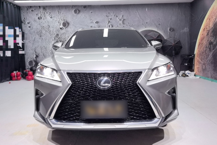 雷克萨斯RX 2016款 300 两驱舒适版 国V车身外观2