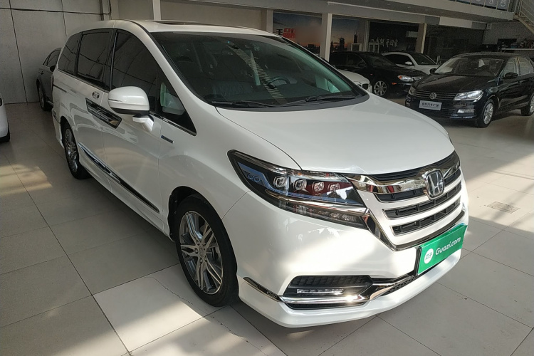 本田 艾力绅 2019款 2.0L 混动豪华版车身外观3