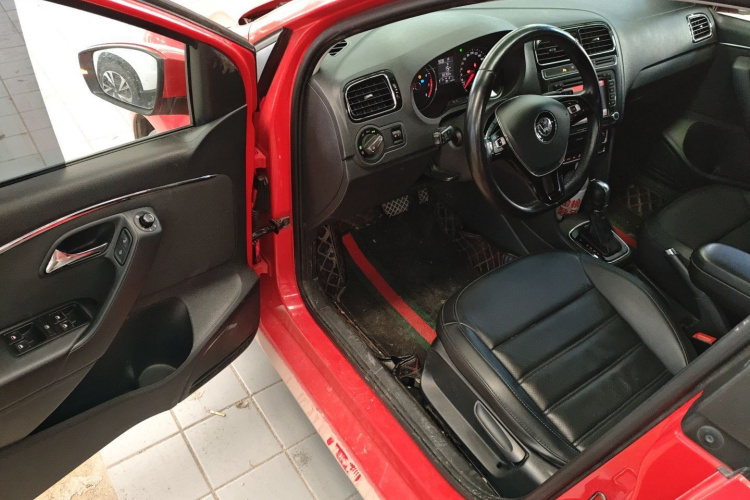 大众 Polo 2016款 1.6L 自动豪华型中控内饰7003