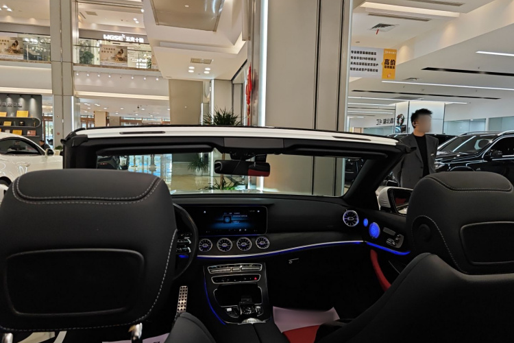 奔驰E级(进口) 2023款 E 260 敞篷轿跑车局部细节22