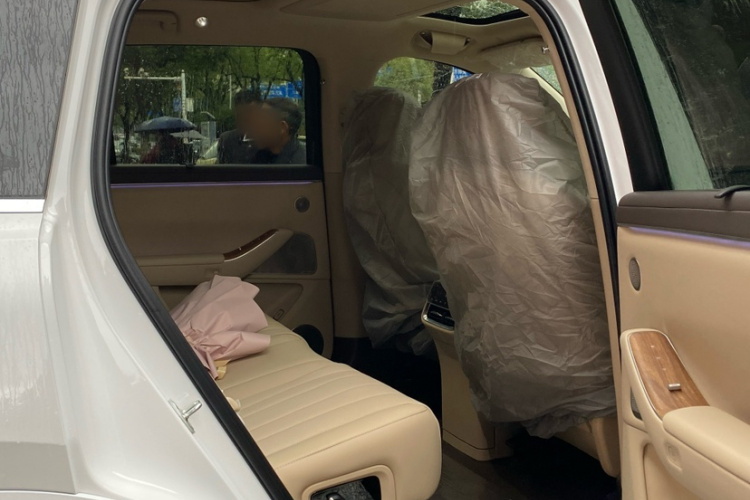 鸿蒙智行 问界M7 2026款 增程 Max四驱版 5座中控内饰7008