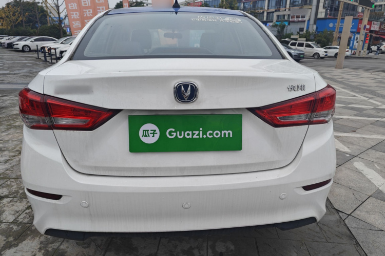 长安 悦翔 2019款 1.5L DCT 联动云版车身外观6