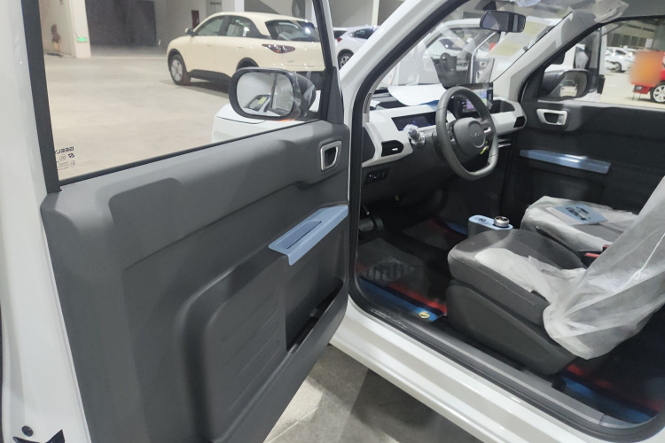 吉利银河 2024款 熊猫mini 200km 耐力熊中控内饰20