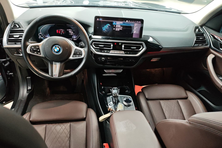 宝马iX3 2022款 领先型中控内饰7002