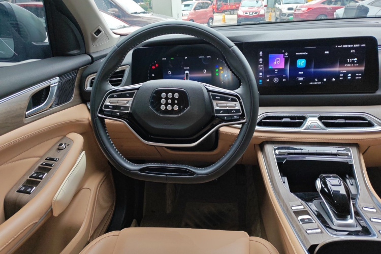 蓝电E5 2023款 1.5L DE-i 110KM旗舰型 7座中控内饰13