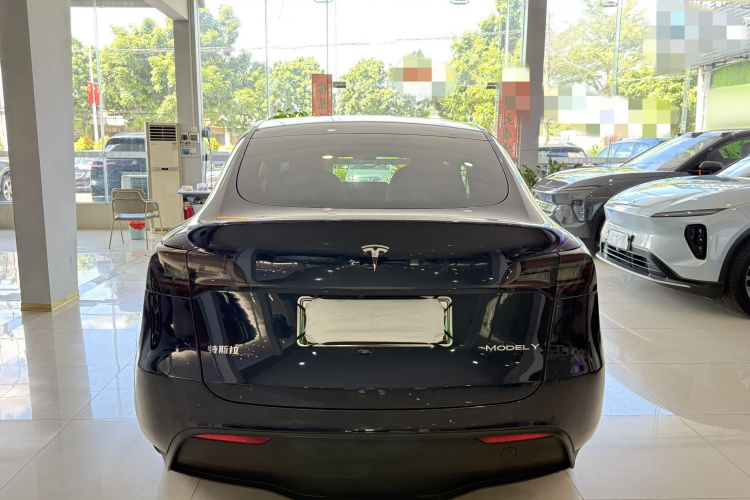 特斯拉 Model Y 2022款 后轮驱动版车身外观6007