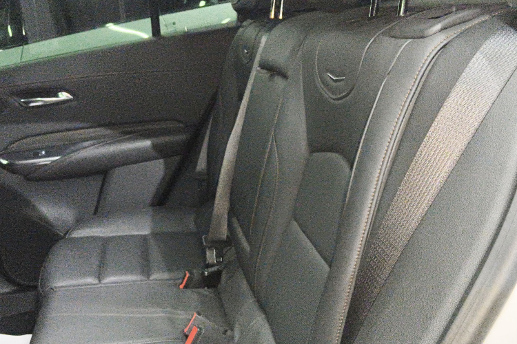 凯迪拉克XT4 2020款 改款 28T 四驱铂金运动版中控内饰21