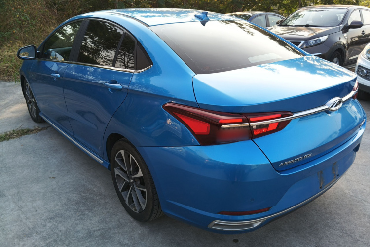 奇瑞 艾瑞泽GX 2019款 Pro 1.5T CVT型色版 国VI车身外观4