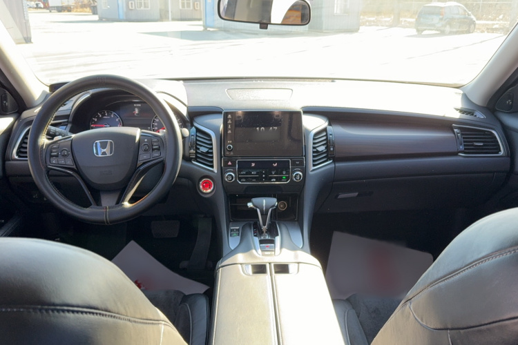 本田 冠道 2019款 240TURBO 两驱精英版中控内饰7001