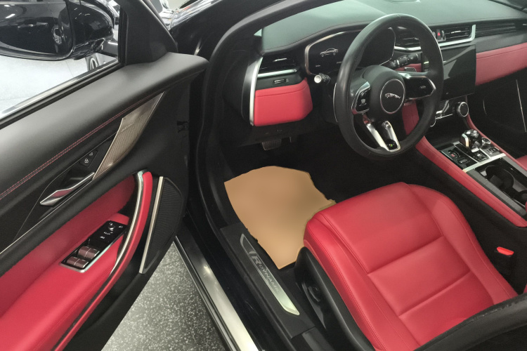 捷豹XFL 2023款 XFL 2.0T P250 两驱精英运动版中控内饰20