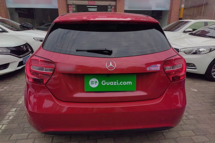 奔驰A级(进口) 2015款 A 180 标准型车身外观6