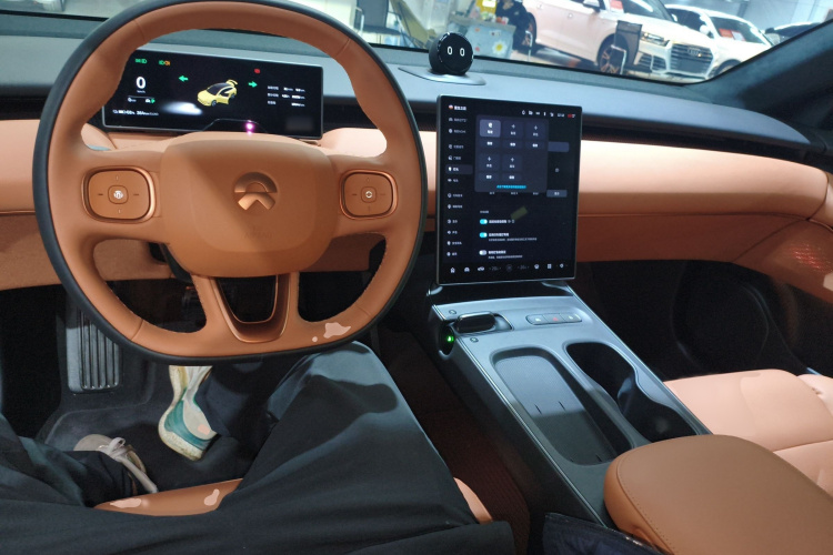 蔚来ET5T 2025款 75kWh Touring中控内饰7002