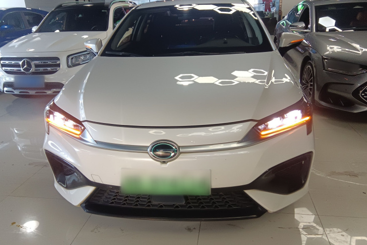 埃安 AION S 2023款 魅 580 磷酸铁锂车身外观2