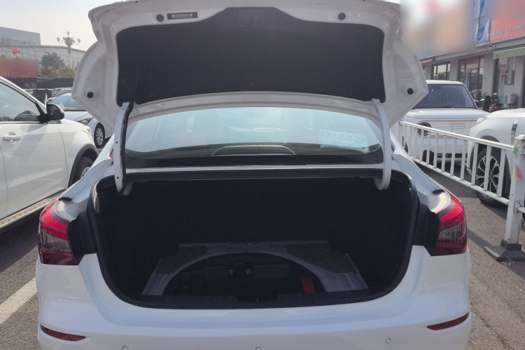 长安 逸动 2019款 蓝鲸版 280T GDI DCT极速型局部细节23