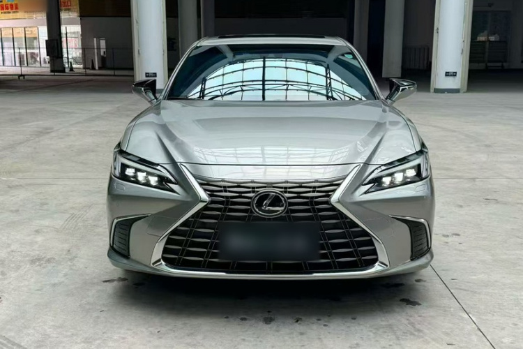 雷克萨斯ES 2025款 300h 臻享版车身外观6005