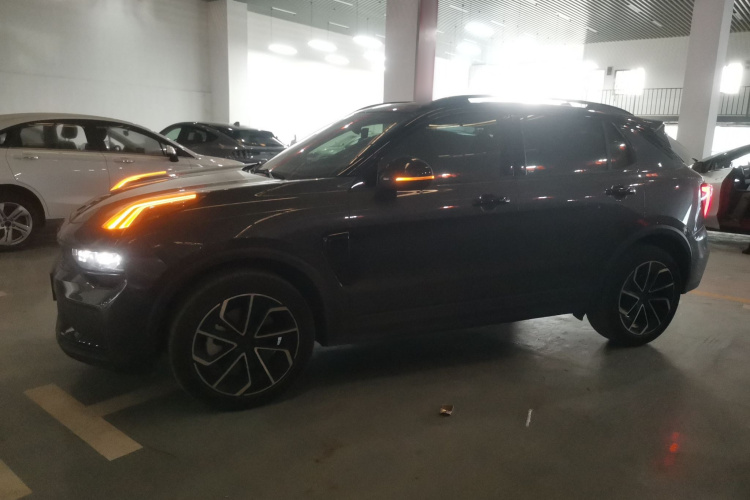 领克01 EM-P 2023款 1.5TD EM-P AM车身外观6003