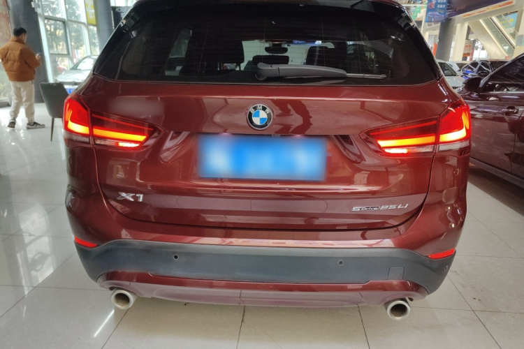 宝马X1 2022款 sDrive25Li 领先型车身外观6