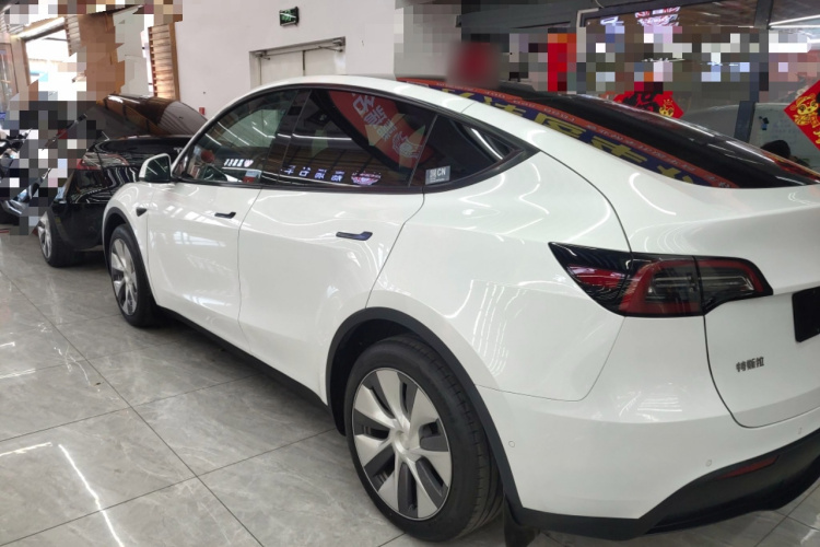 特斯拉 Model Y 2022款 改款 后轮驱动版车身外观6003