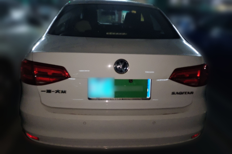 大众 速腾 2015款 1.6L 自动舒适型车身外观6