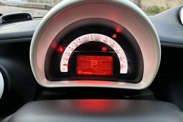 smart forfour 2016款 1.0L 52千瓦灵动版局部细节14