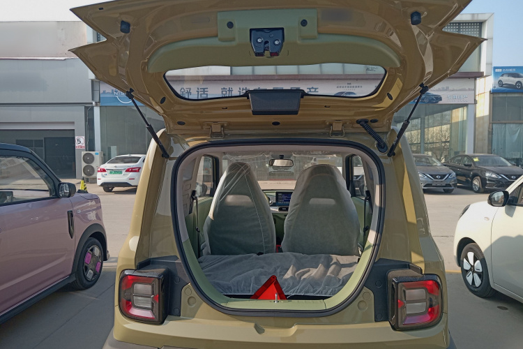 吉利银河 2025款 210km 熊猫骑士局部细节23