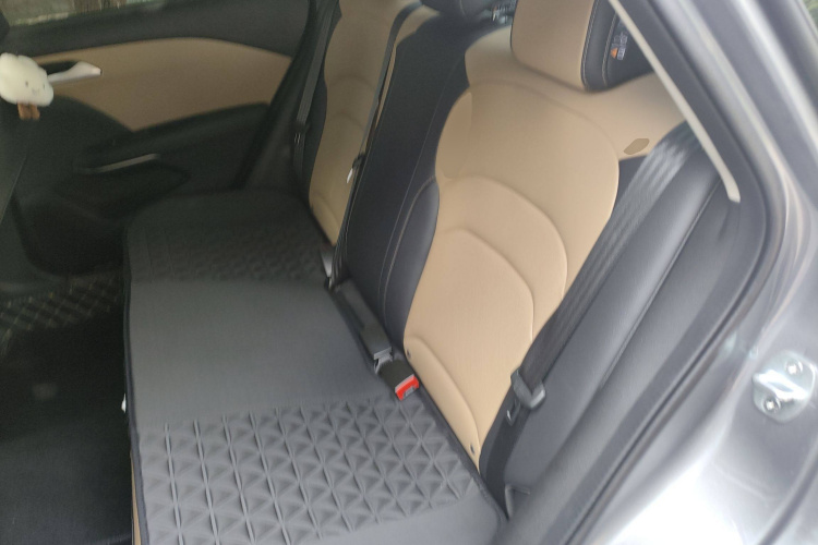 雪佛兰 科鲁泽 2021款 320 自动悦享天窗版中控内饰7002